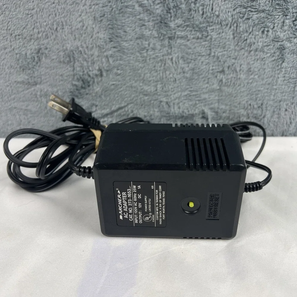 ARCHER AC ADAPTOR INPUT 120 V AC 60HZ 25W OUTPUT 12 V DC IA CAT. NO. 273-1653